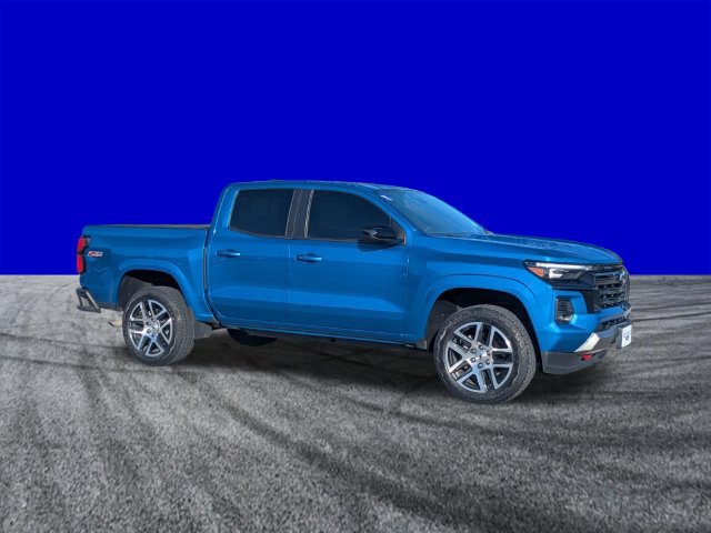 Used 2023 Chevrolet Colorado Z71 w/ Z71 Convenience Package 2 AWD/4WD image 2