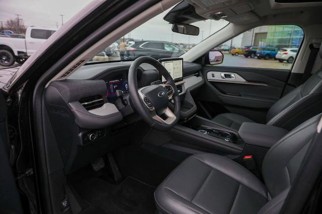 Certified 2025 Ford Explorer Active w/ Active Comfort Package image 24