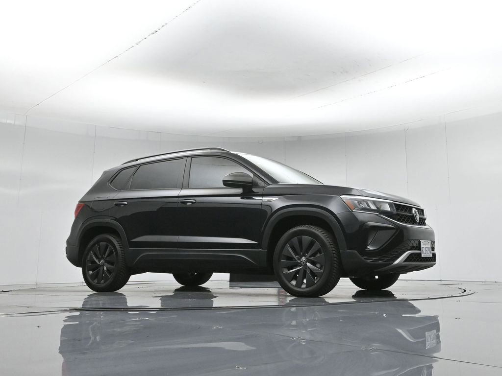 Used 2022 Volkswagen Taos S image 4