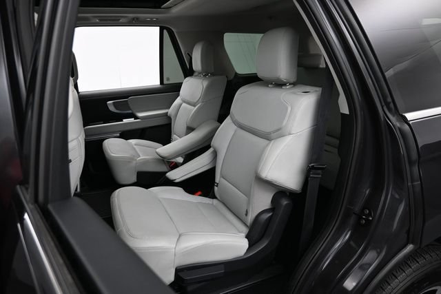 Certified 2025 Ford Expedition Platinum AWD/4WD image 29