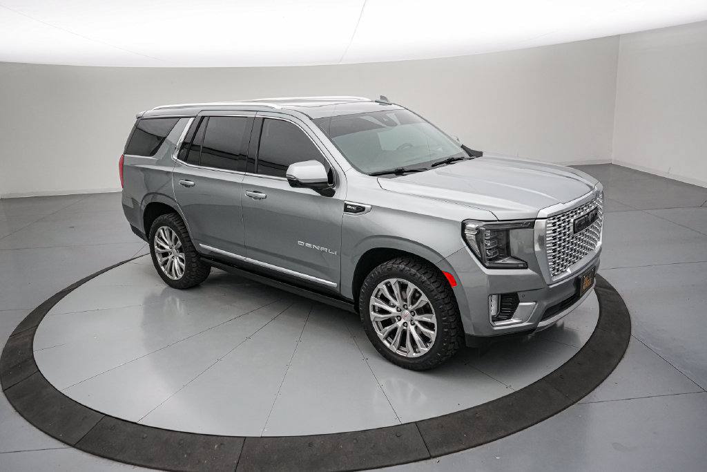 Used 2023 GMC Yukon Denali AWD/4WD image 2