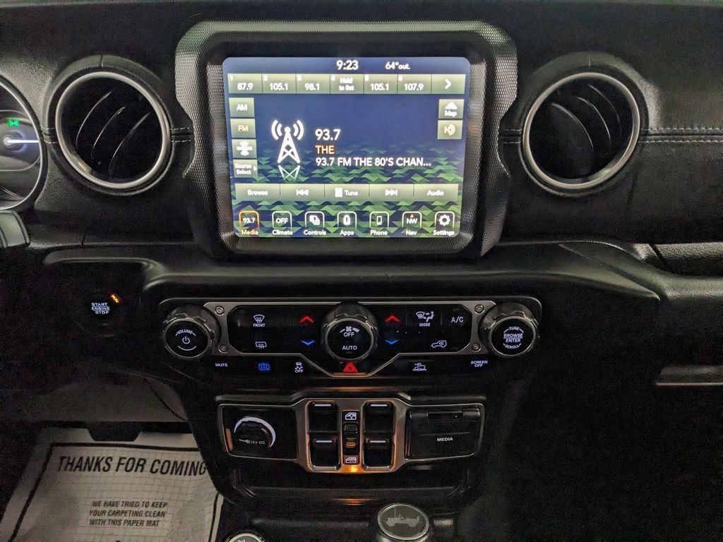 Used 2023 Jeep Wrangler Unlimited Sahara AWD/4WD image 8