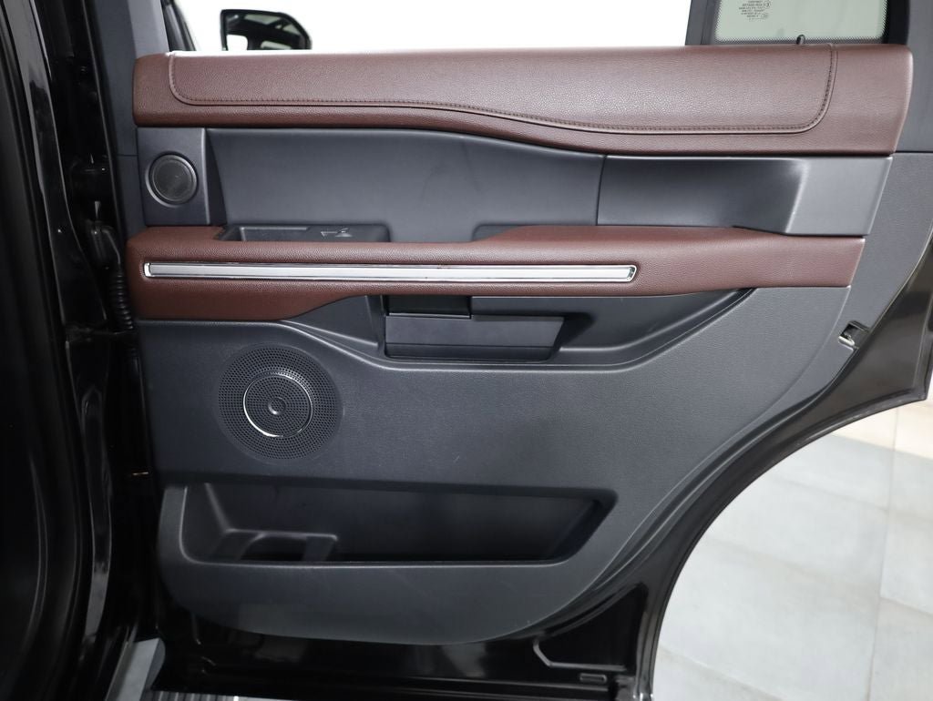 Certified 2024 Ford Expedition Limited AWD/4WD image 16