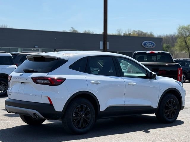 Certified 2025 Ford Escape Active w/ Cold Weather Package AWD/4WD image 32