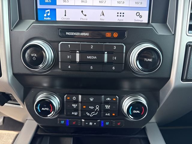 Certified 2019 Ford F350 Platinum w/ Platinum Ultimate Package AWD/4WD image 34