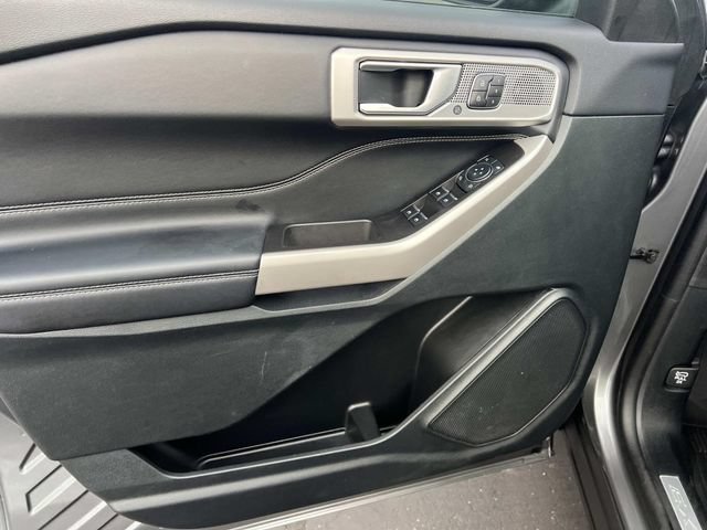 Certified 2024 Ford Explorer Limited w/ Equipment Group 301A AWD/4WD image 18