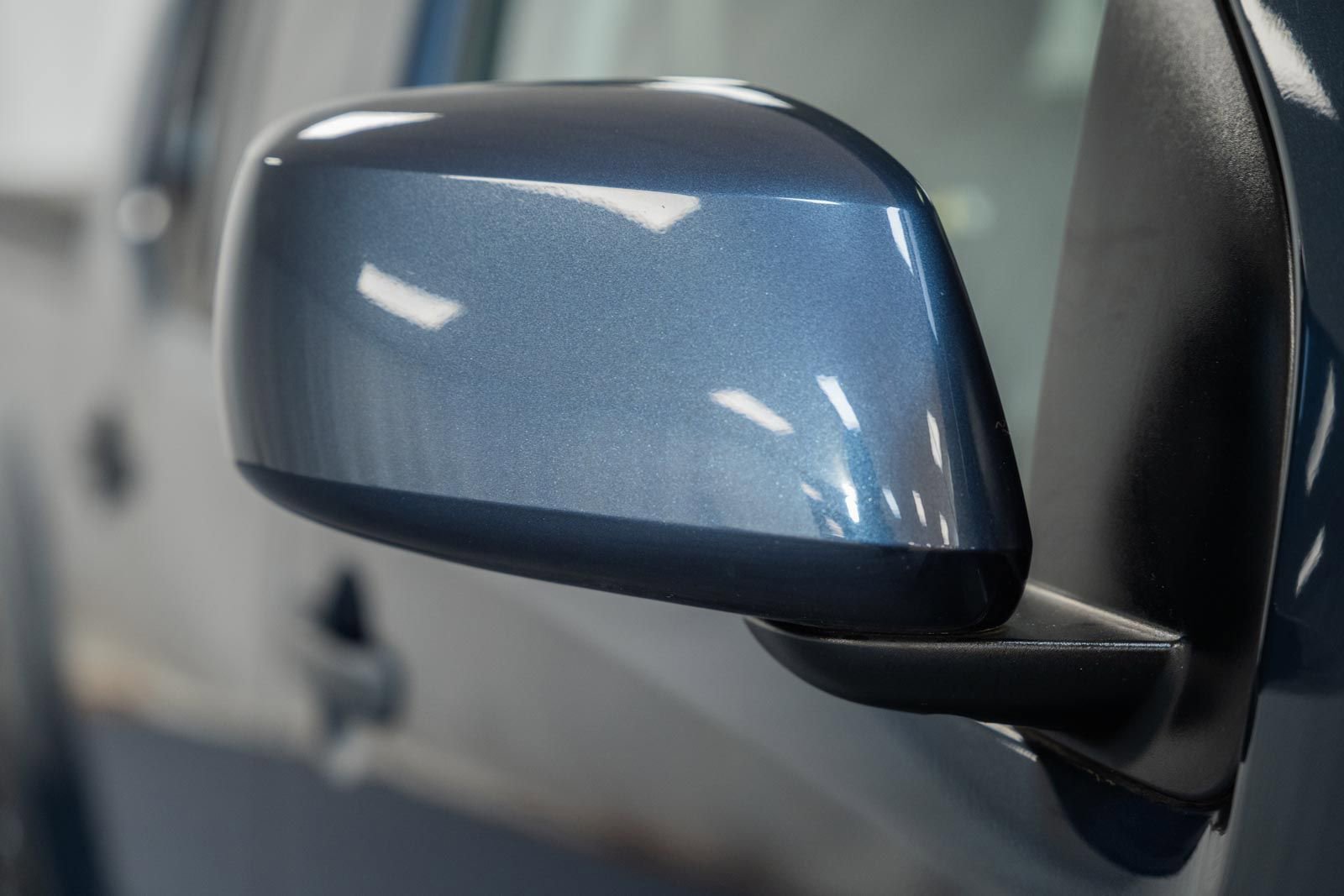 Used 2021 Nissan Frontier PRO-4X w/ Pro-4x Utility Package AWD/4WD image 18