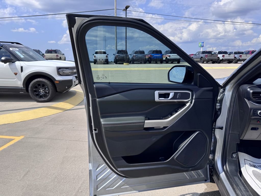 Certified 2022 Ford Explorer Timberline image 7