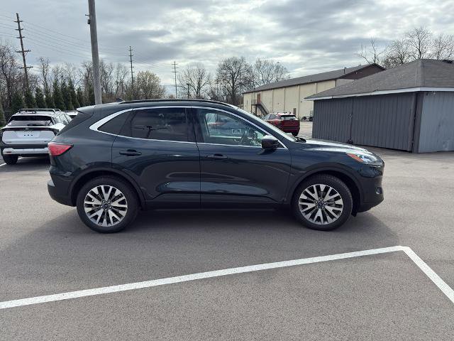 Certified 2022 Ford Escape Titanium w/ Class II Trailer Tow Package image 6