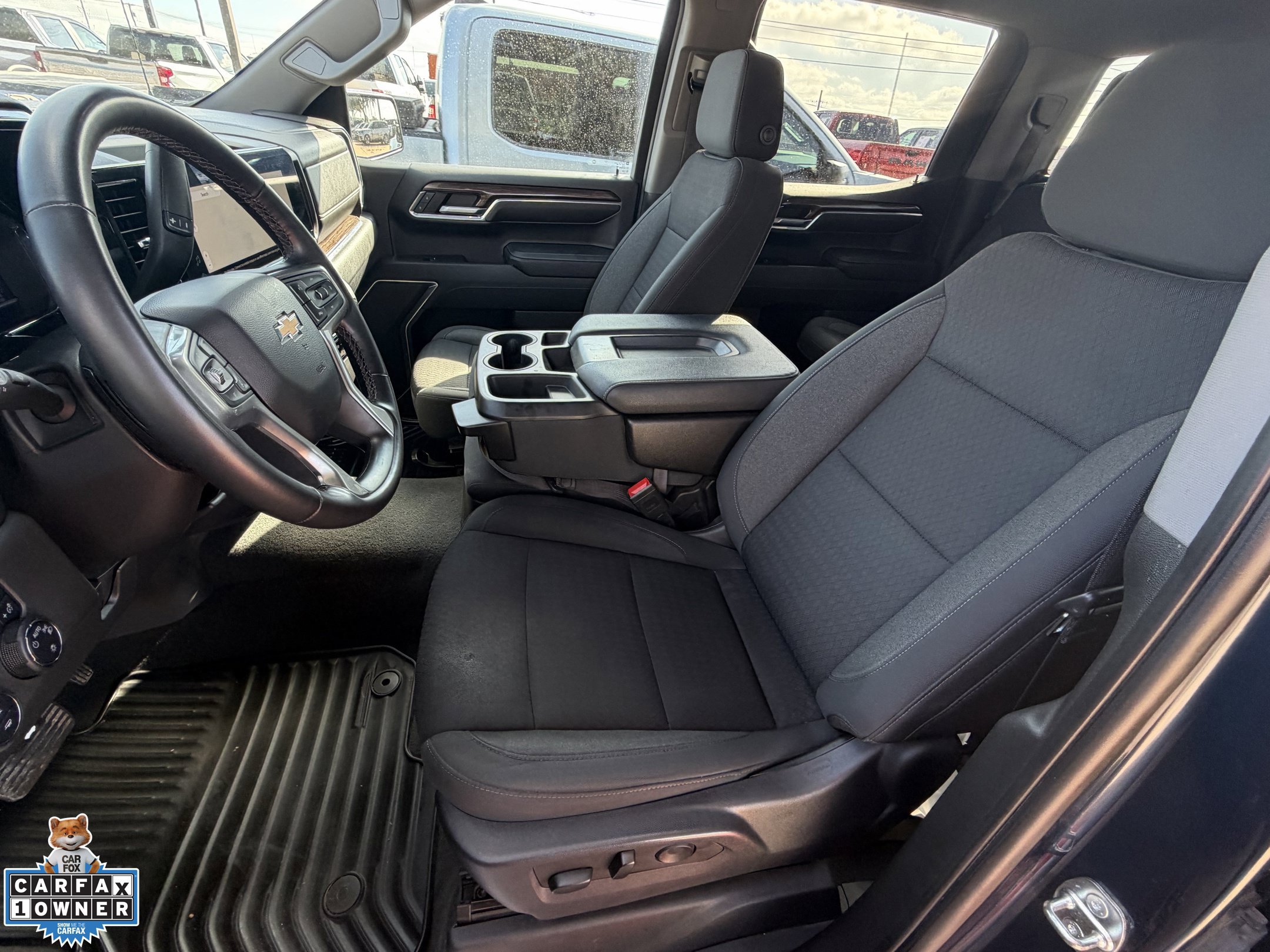 Used 2023 Chevrolet Silverado 1500 LT AWD/4WD image 21