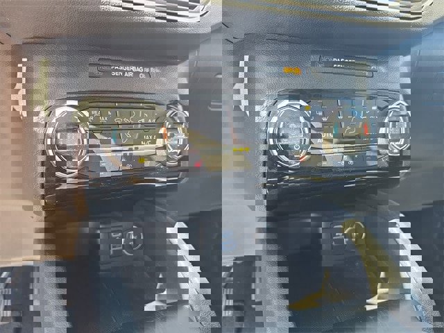 Certified 2021 Ford Escape SE image 17