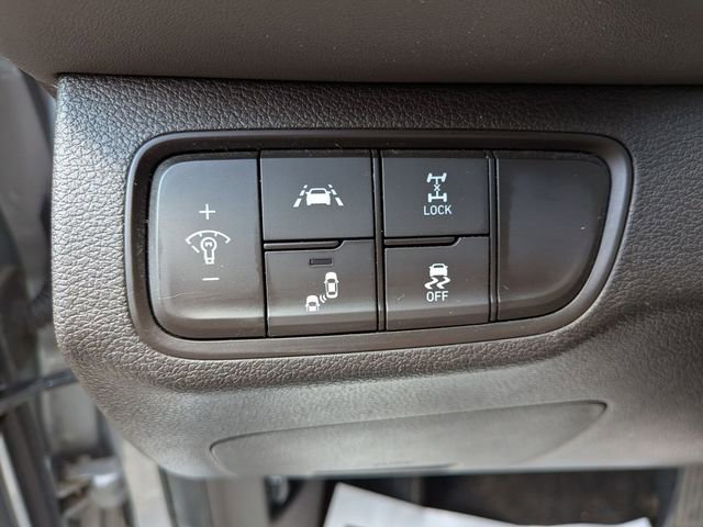 Used 2020 Hyundai Santa Fe SEL AWD/4WD image 14