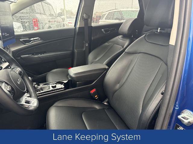 Used 2025 Kia Sportage SX image 9