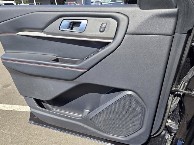 Certified 2025 Ford Explorer ST-Line AWD/4WD image 17