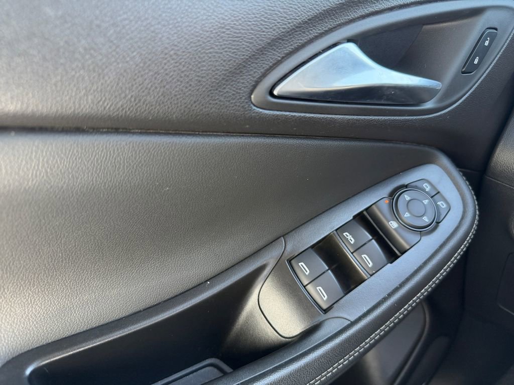 Used 2024 Buick Encore GX Sport Touring FWD image 14