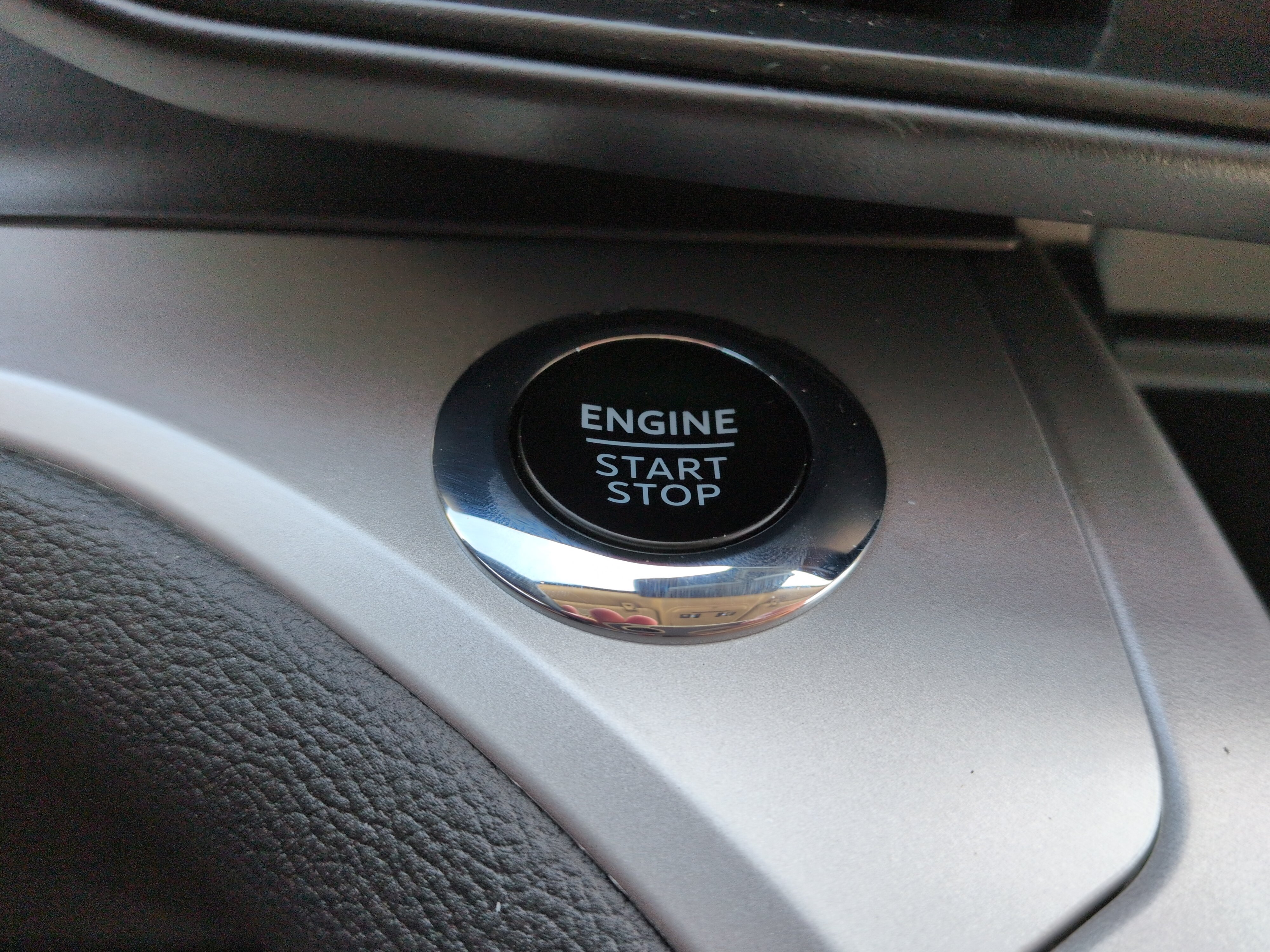 Certified 2023 Ford Explorer XLT RWD image 25