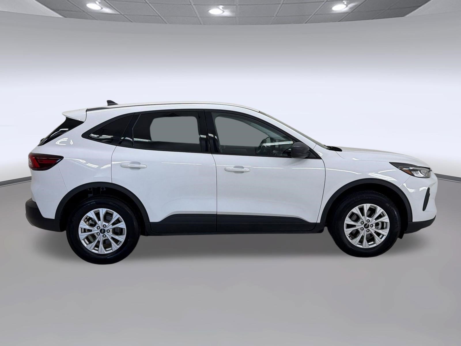 Certified 2025 Ford Escape Active AWD/4WD image 8