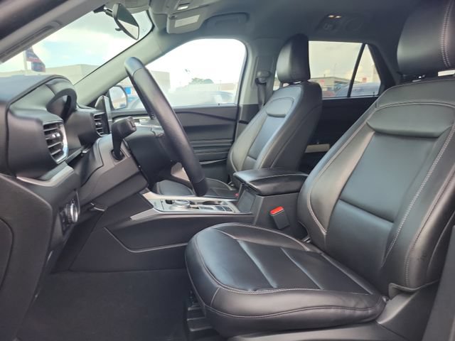 Certified 2023 Ford Explorer XLT w/ Equipment Group 202A RWD image 20