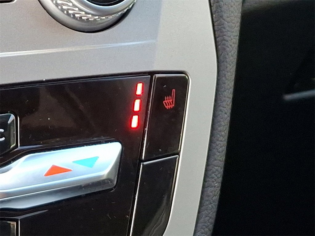 Certified 2023 Ford Explorer XLT image 27