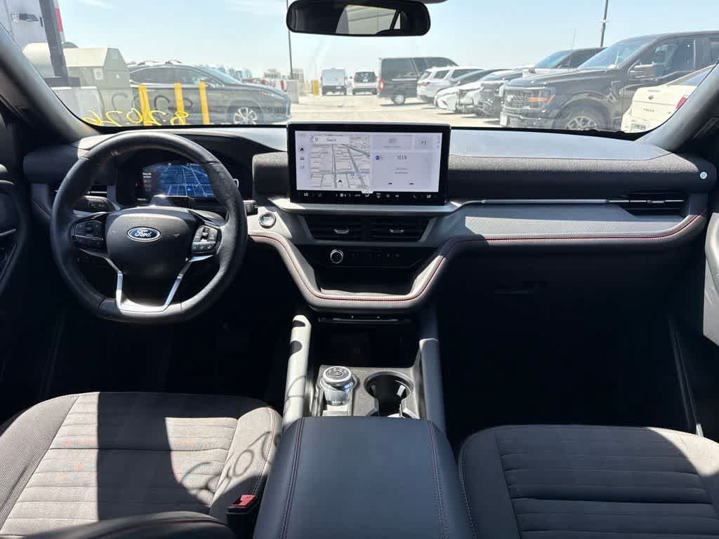 Certified 2025 Ford Explorer ST-Line RWD image 13