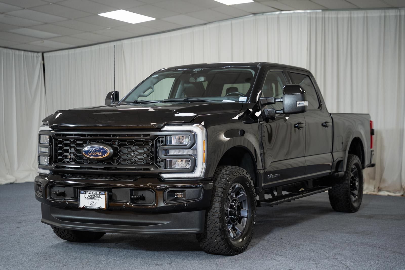 Certified 2024 Ford F250 Lariat w/ Lariat Ultimate Package AWD/4WD image 3