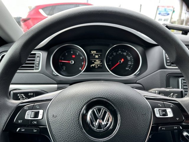 Used 2018 Volkswagen Jetta Wolfsburg Edition image 19