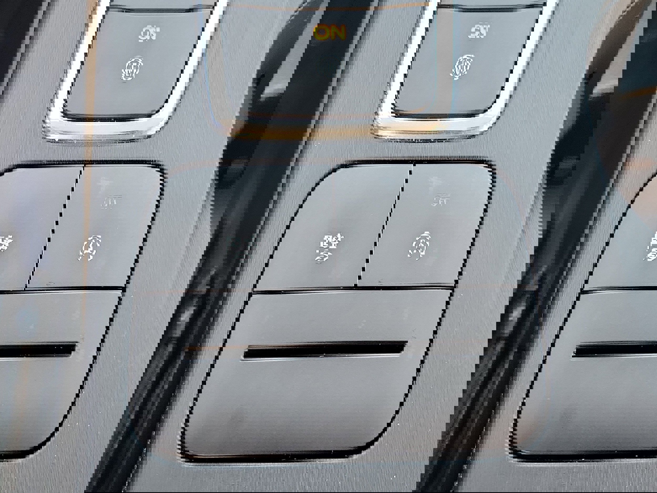 Certified 2020 Ford Escape SEL image 34