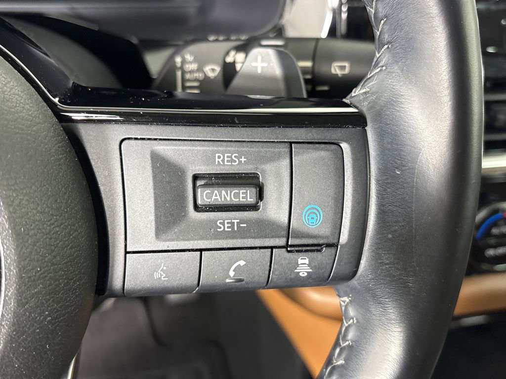 Used 2023 Nissan Pathfinder Platinum FWD image 19