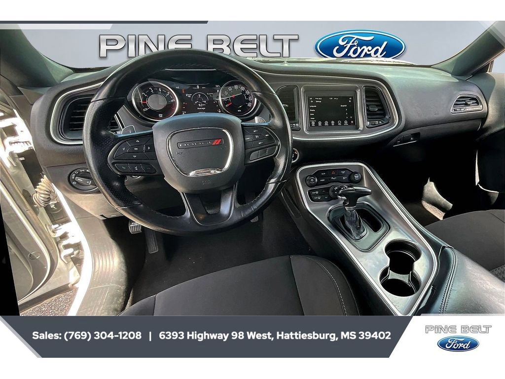 Used 2022 Dodge Challenger GT image 13