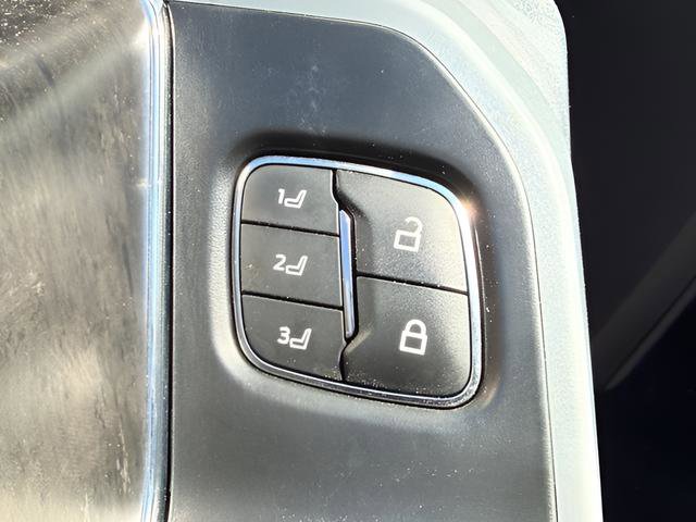 Certified 2022 Ford F150 Lariat w/ Equipment Group 502A High AWD/4WD image 26
