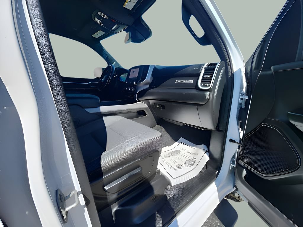 Used 2022 RAM 1500 Big Horn w/ Night Edition AWD/4WD image 13
