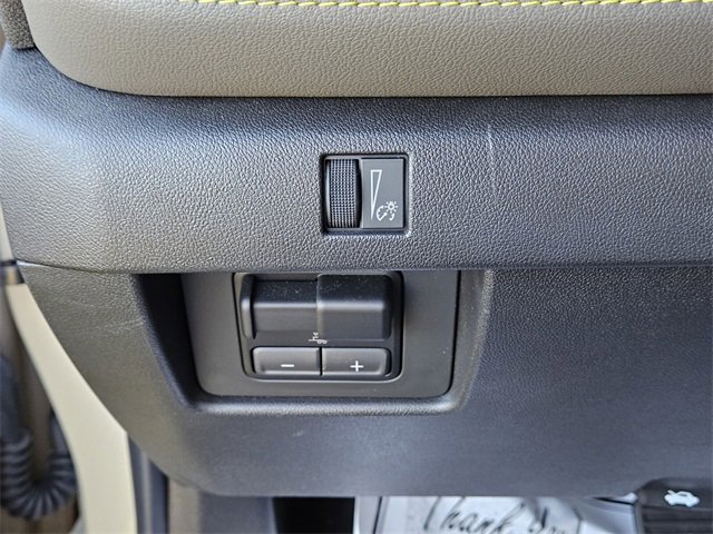 Used 2024 Chevrolet Colorado ZR2 w/ Technology Package image 27