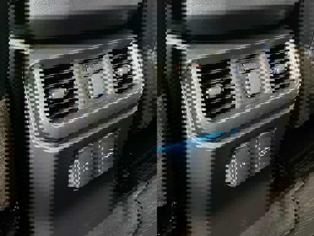 Certified 2023 Ford F150 Lariat w/ Equipment Group 502A High image 13