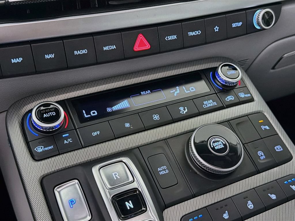 Used 2024 Hyundai Palisade SEL w/ Premium Package FWD image 21