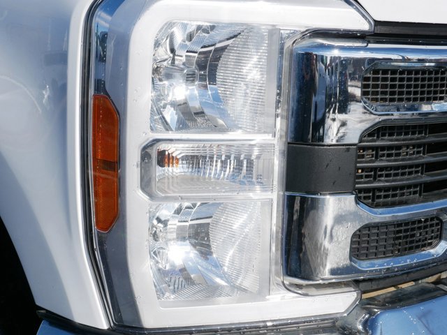 Certified 2023 Ford F350 XLT image 5