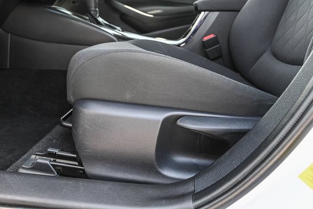 Used 2022 Toyota Corolla LE FWD image 22