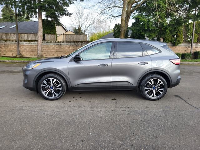 Certified 2022 Ford Escape SE w/ SE Sport Appearance Package image 2