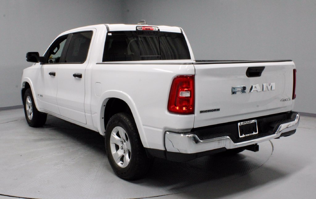 Used 2025 RAM 1500 Big Horn AWD/4WD image 9