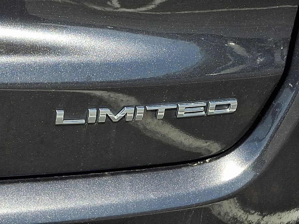 Used 2022 Jeep Compass Limited AWD/4WD image 29