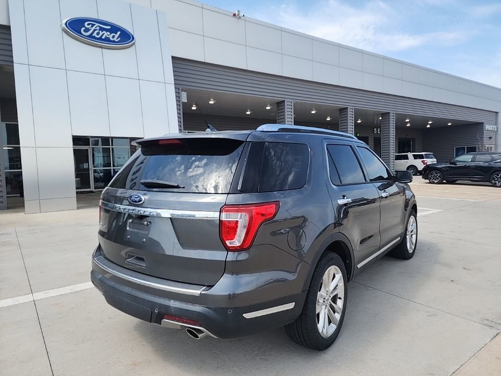 Certified 2019 Ford Explorer Limited w/ Class III Trailer Tow Package image 4