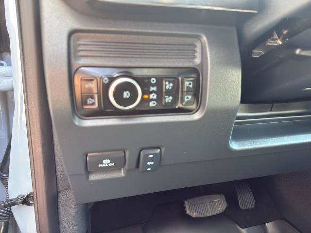 Certified 2025 Ford F350 Lariat w/ Lariat Ultimate Package AWD/4WD image 17