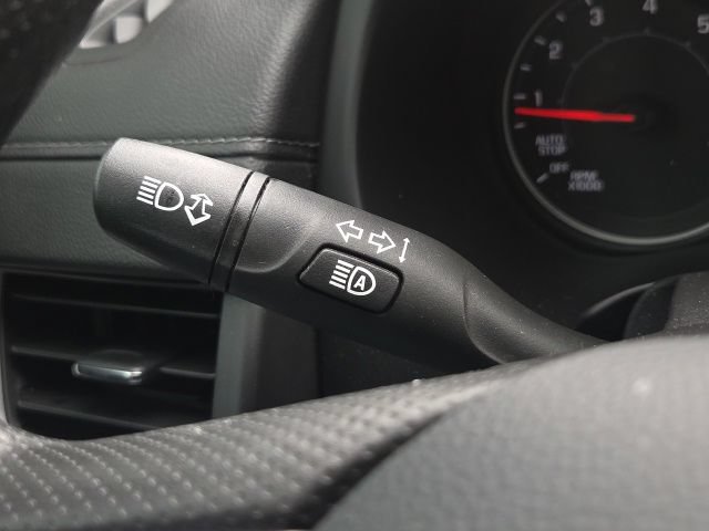 Used 2024 GMC Terrain SLE AWD/4WD image 38