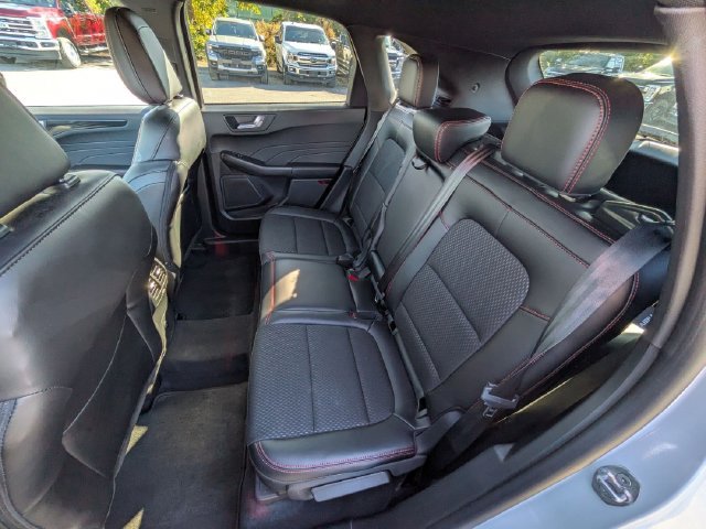Certified 2025 Ford Escape ST-Line w/ Tech Pack #1 AWD/4WD image 16