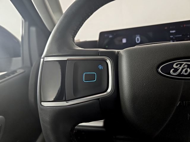 Certified 2025 Ford Expedition Active AWD/4WD image 24