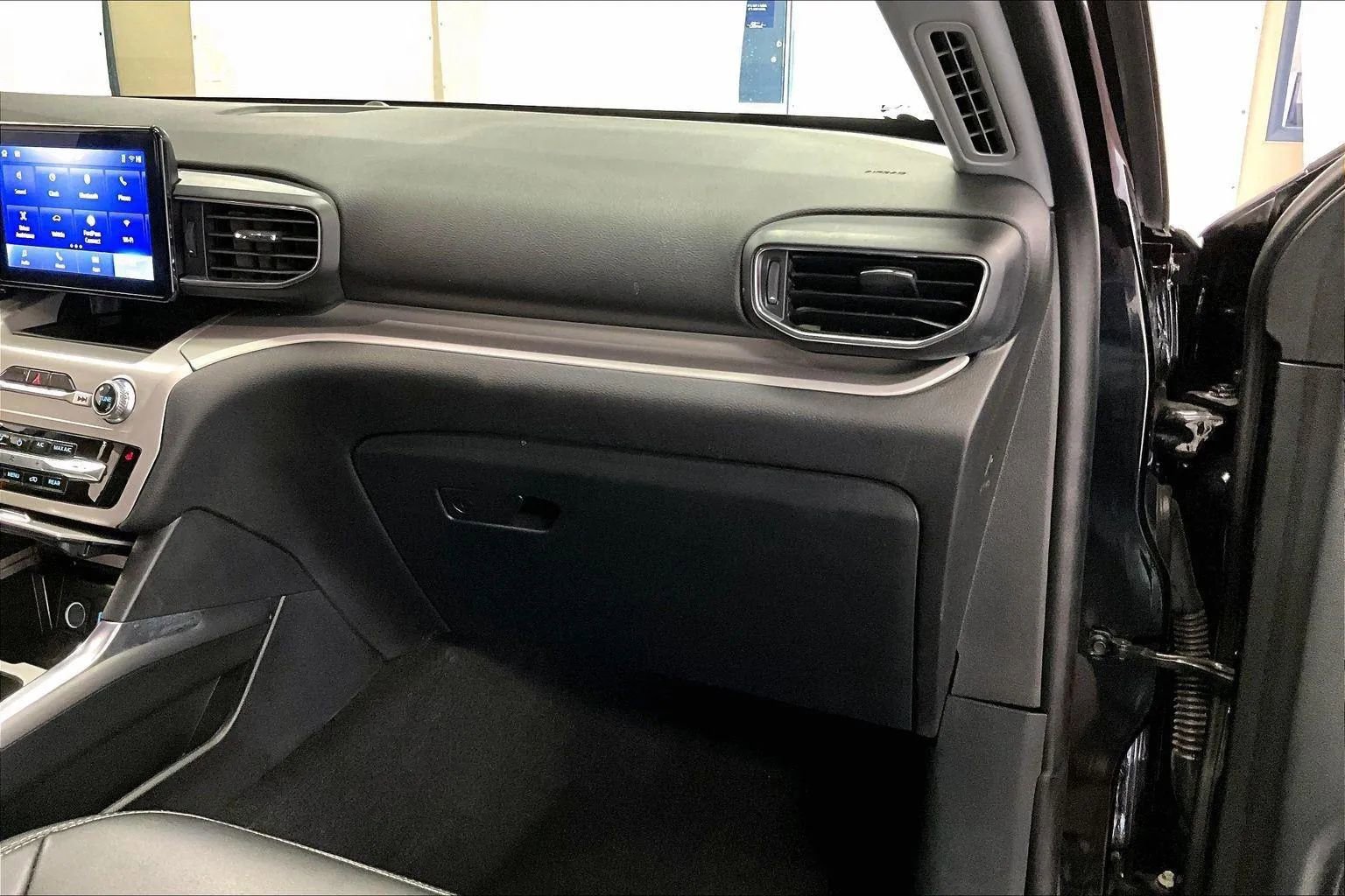 Certified 2023 Ford Explorer XLT w/ Equipment Group 202A image 15