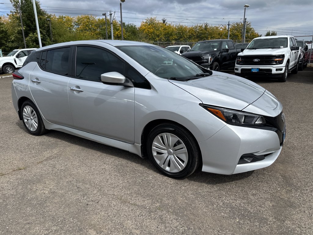 Used 2023 Nissan Leaf S FWD image 9