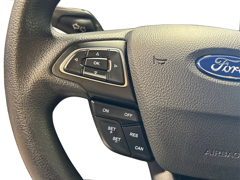 Certified 2018 Ford Focus SE w/ SE Appearance Package FWD image 32