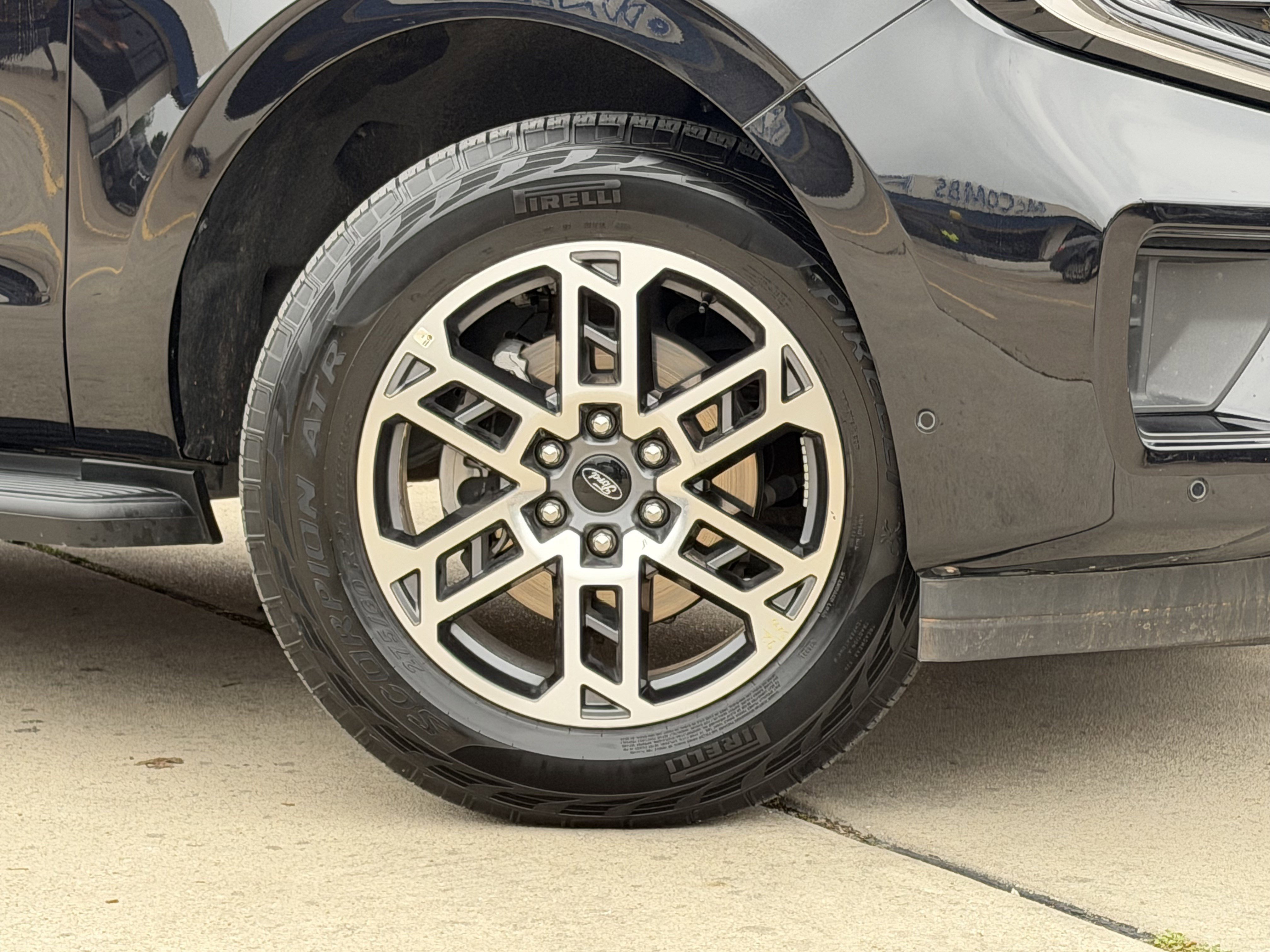 Certified 2025 Ford Expedition Max Active AWD/4WD image 9