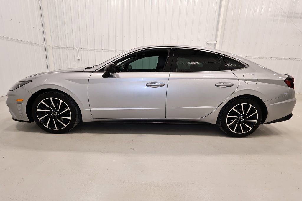 Used 2020 Hyundai Sonata SEL Plus image 2