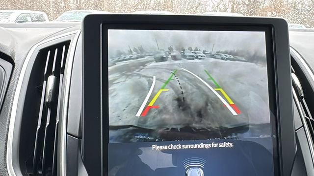 Certified 2023 Ford Edge Titanium w/ Class II Trailer Tow Package image 27